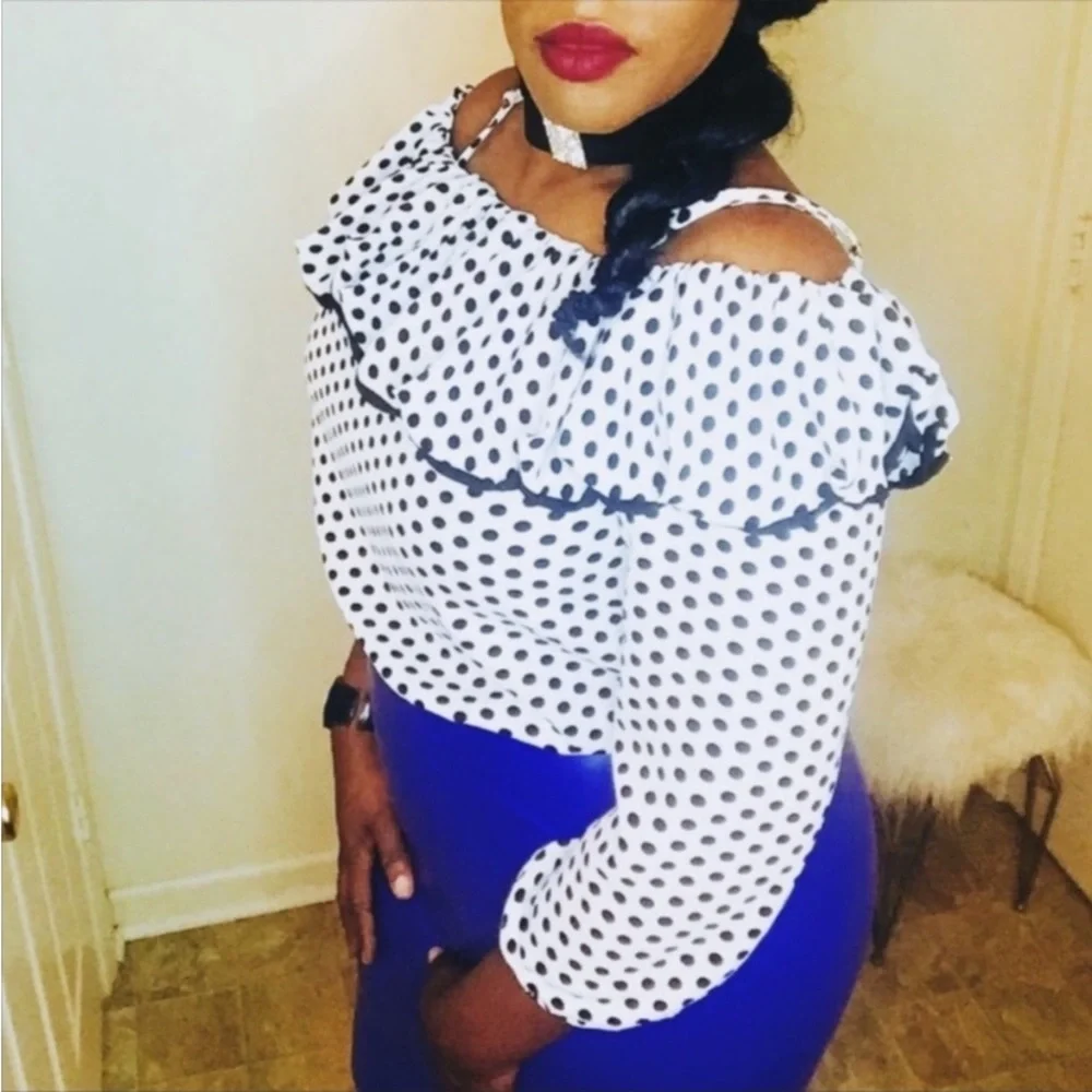 Off Shoulder Black & White Polka Dot Blouse - Picture 5 of 7